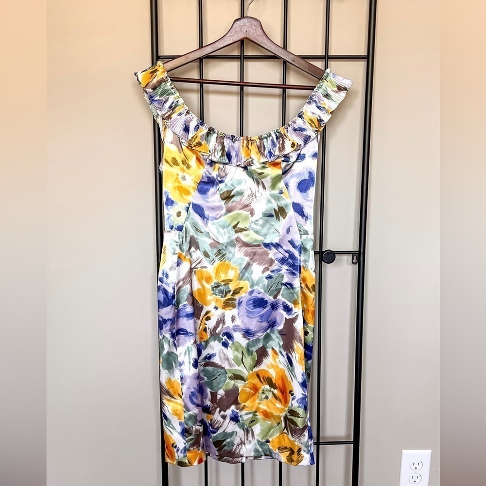 Maggy London Floral Satin Ruffle Neckline Dress Sz 6